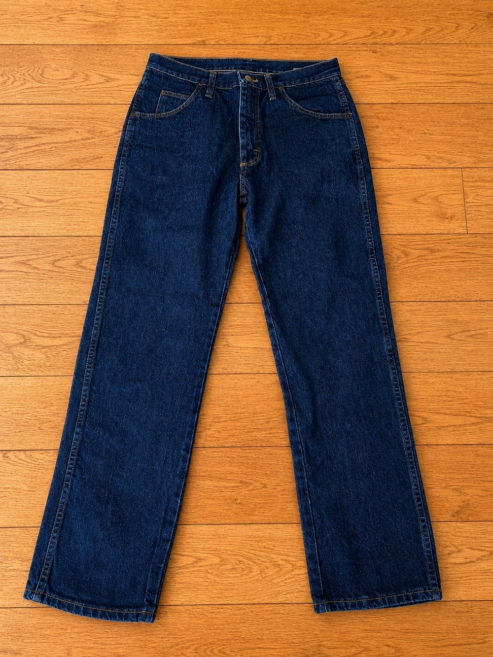 Wrangler Jeans 32x30 Dark Wash Straight Leg Denim Pants Classic Fit Mens